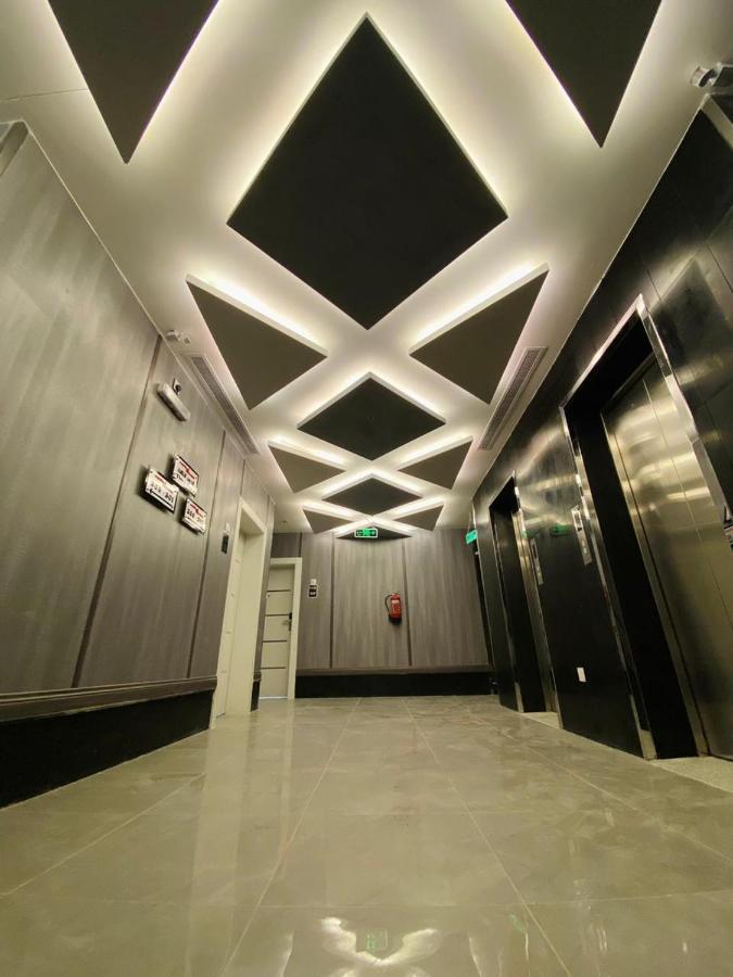 Y Platinum Hotel Medina Bagian luar foto