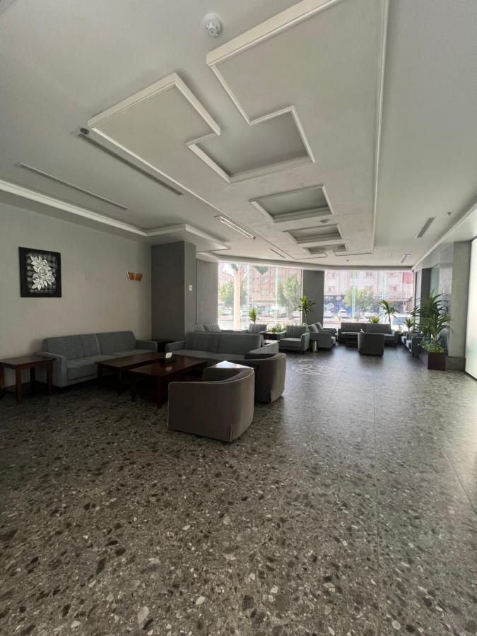 Y Platinum Hotel Medina Bagian luar foto